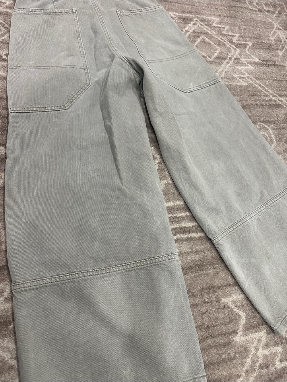 Everlane Gardener Jeans - Picture 7 of 13